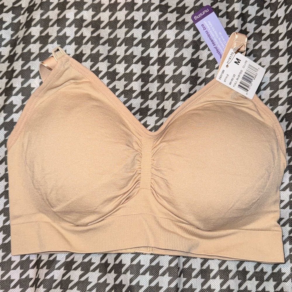 Motherhood Maternity full busted bra